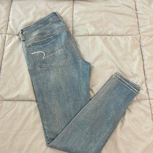 NWOT - American Eagle - Super Super Stretch - Low Rise Jeggings - 10
